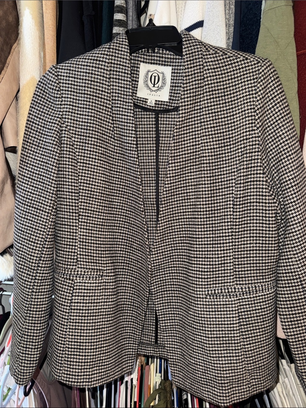 Black & White Houndstooth Open-Front Blazer by CP Essentials